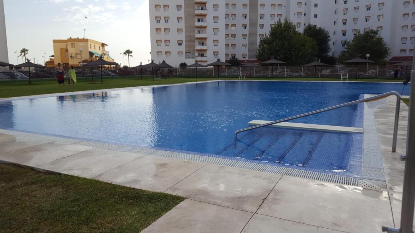 MRZ Rentals 1ª Linea Playa Valdelagrana 3 Dorm y Parking El Puerto de Santa María Exterior foto